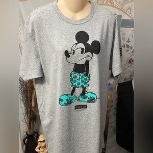 EUC Disney Mickey Mouse Neff T-shirt Gray Size Large